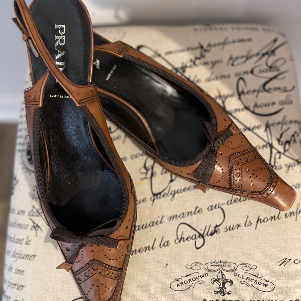 PRADA SLINGBACKS SIZE 10.5 KITTEN HEEL